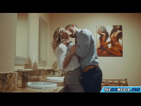 ❤️ Вақте ки як малламуй busty шумо дар як ҳоҷатхона ҷамъиятӣ seduces ❤️❌ Суперпорно дар мо tg.milf300com.ru